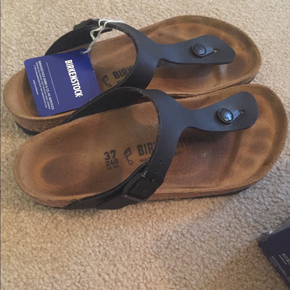 Birkenstock Gizeh Black size 6.5 (37)